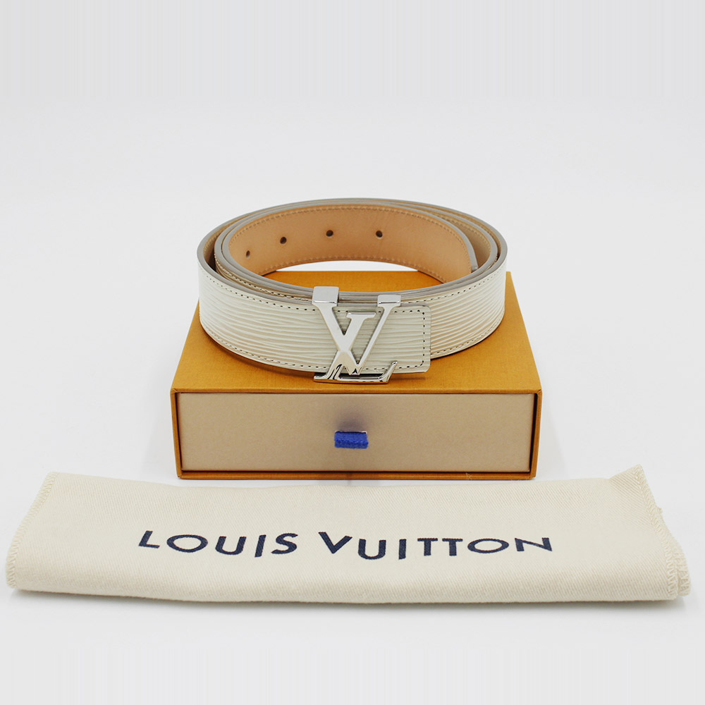 Ceinture Louis Vuitton LV initiales Authentique d'occasion en cuir épi couleur crème