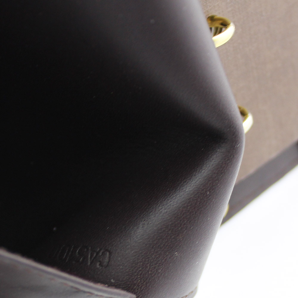 Porte-agenda Louis Vuitton monogram empreinte Authentique d'occasion en cuir vernis couleur amarante (mauve)