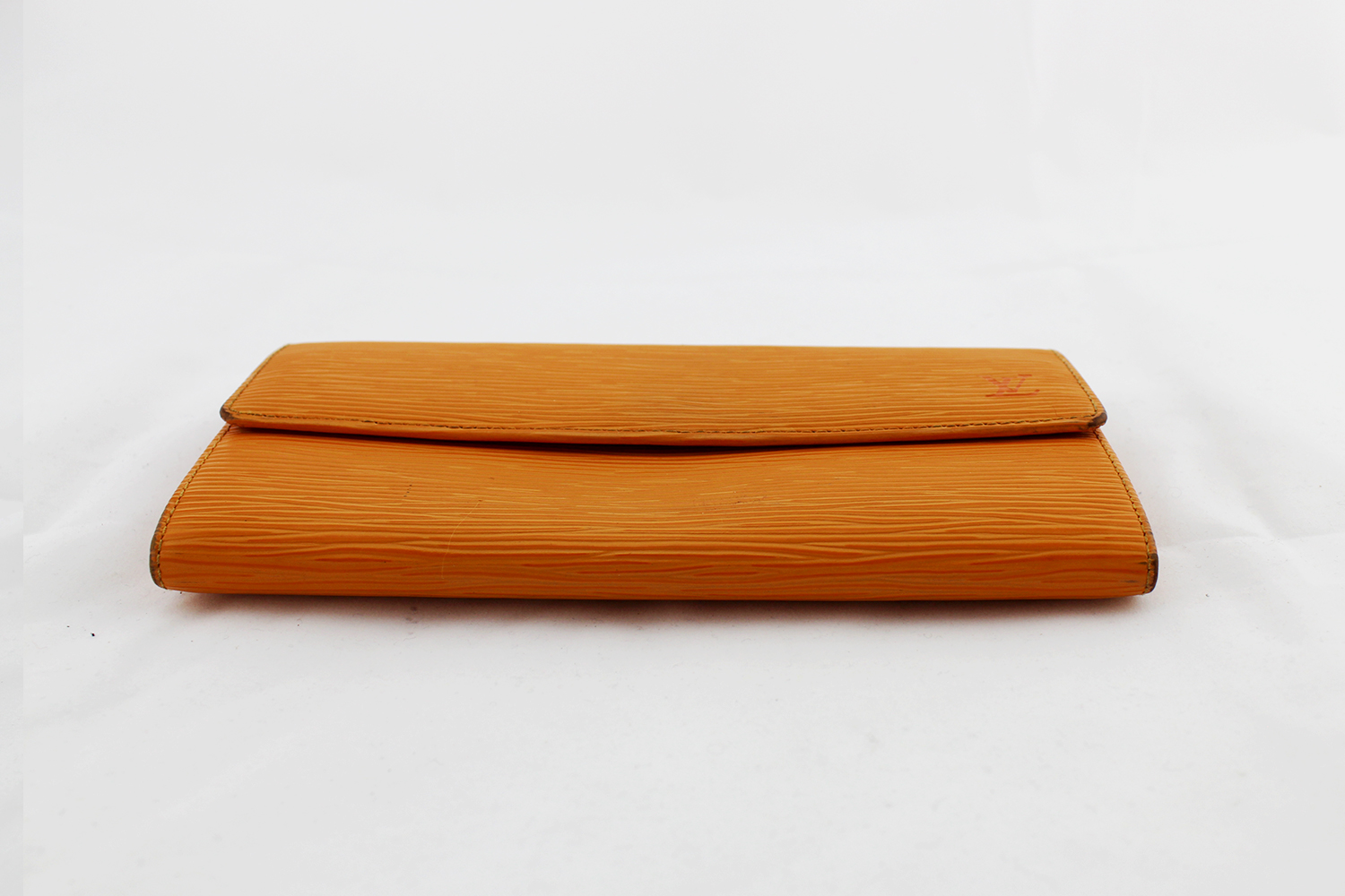 Portefeuille Louis Vuitton Sarah Authentique d'occasion en cuir épi couleur orange