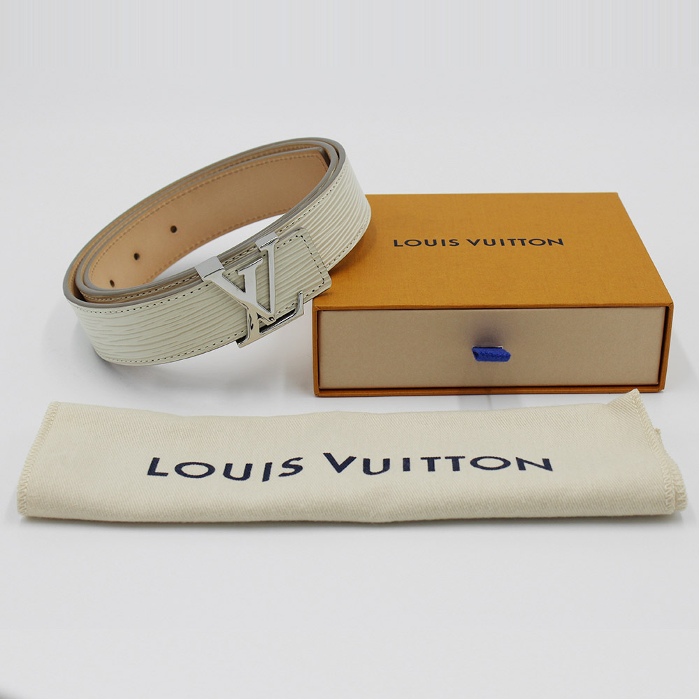 Ceinture Louis Vuitton LV initiales Authentique d'occasion en cuir épi couleur crème