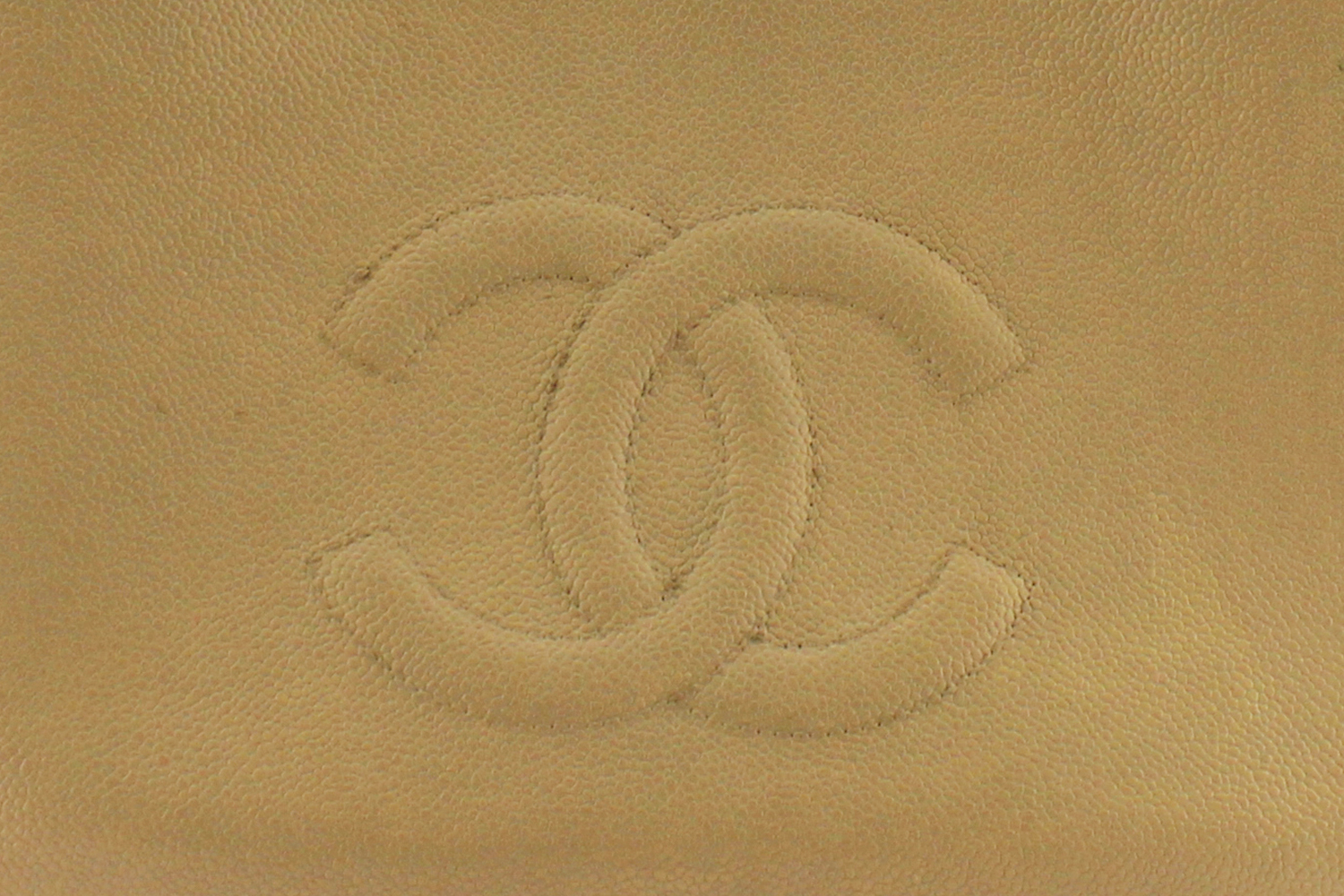 Sac à main Chanel Grand Shopping Authentique d'occasion en cuir grainé couleur beige