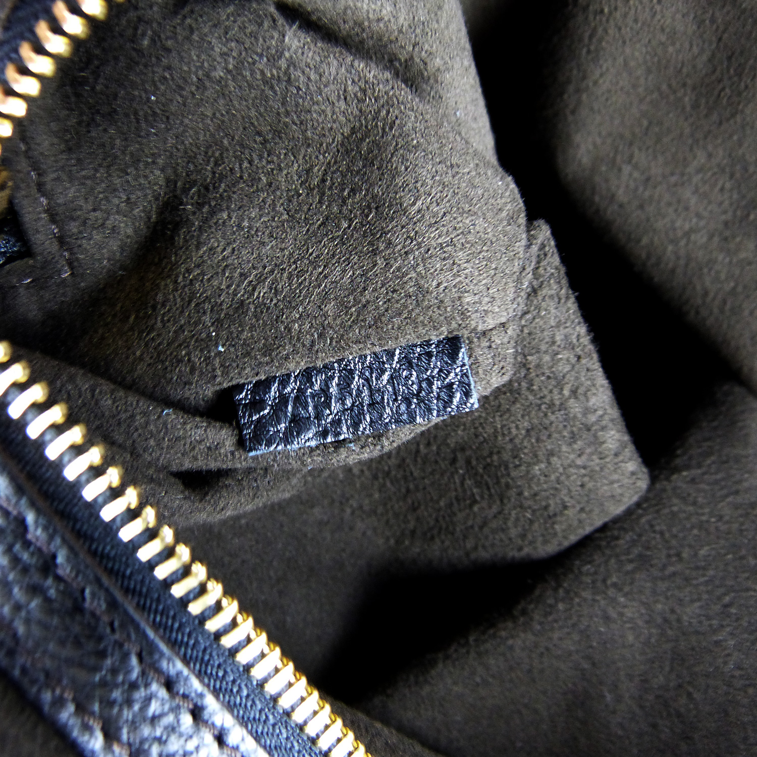 Sac à main Louis Vuitton Séléné Mahina MM Authentique d'occasion couleur noir Edition Limitée